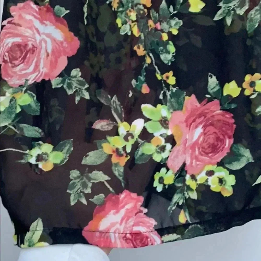 Abound Sheer Floral Roses Sleeveless Racer back Black Pink Blouse Size M - Picture 11 of 13